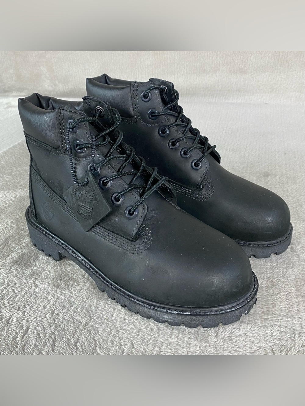 Timberland Premium 6 inch Kids Boys Boots Size 2 Black Nubuck Waterproof NEW